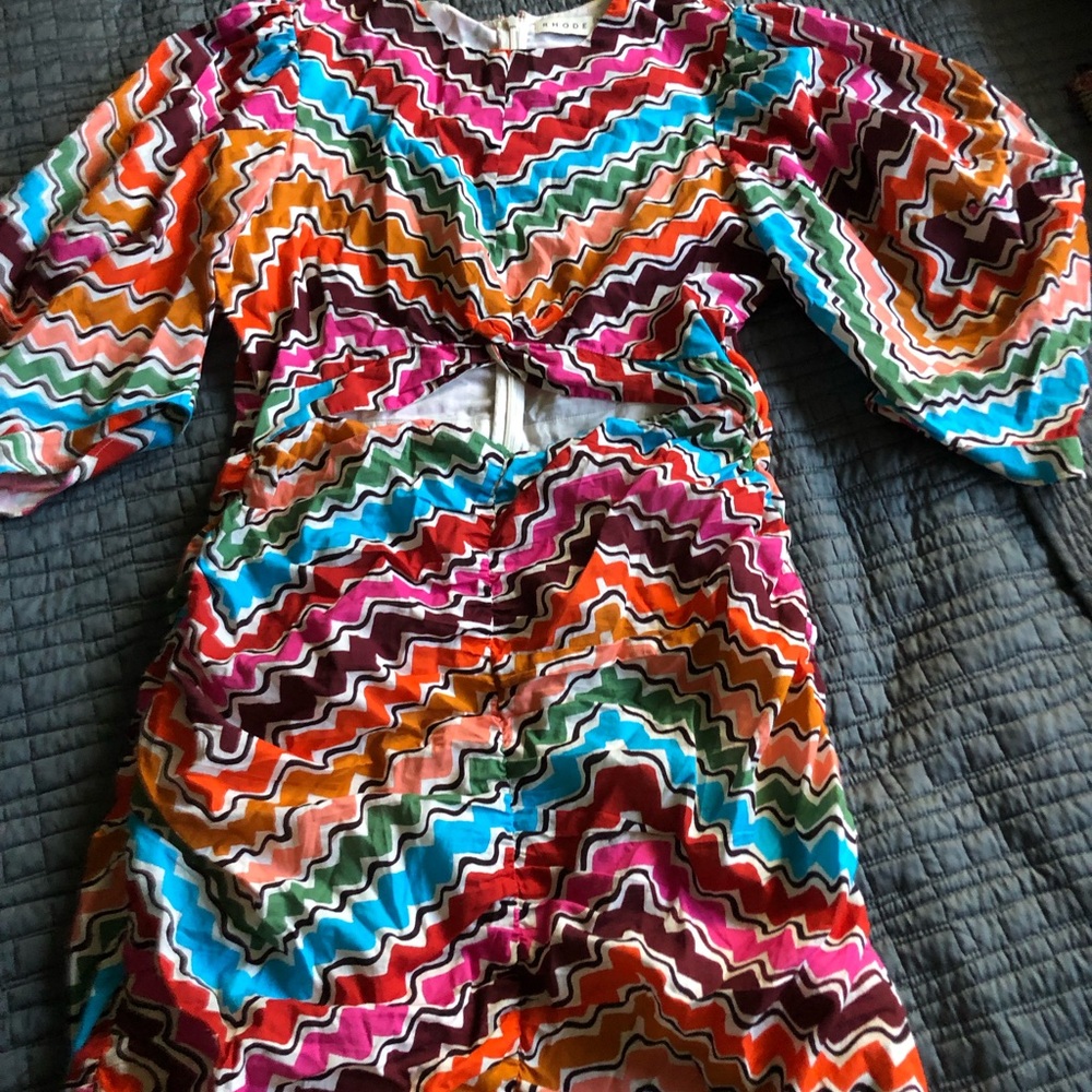 Rhode Colorful Zigzag Patterned Dress w/ peekaboo & rouched skirt & cool sleeves